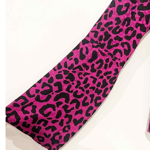 MILLY Leopard Print 100% Silk Fuchsia Blouse - Picture 5 of 8
